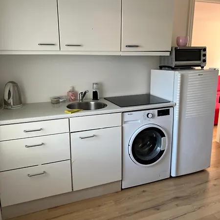 Small House 5 Minutes To The Sea Ranum