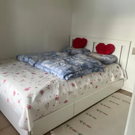 Апартаменты Small House 5 Minutes To The Sea *